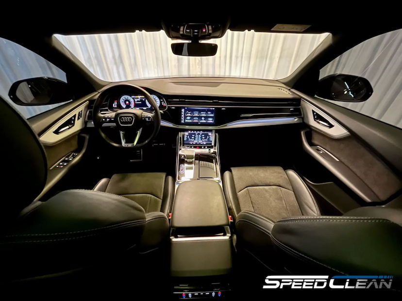 Foto do veículo AUDI Q8 S-LINE PERFORMANCE BLACK 2022 15.909 KM 545.900,00