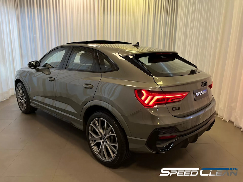 Foto do veículo AUDI Q3 S-LINE PERFORMANCE BLACK 2024 1.768 KM 489.900,00