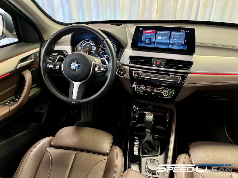 Foto do veículo BMW X1 ACTIVEFLEX X-LINE PLUS 2022 12.600 KM 299.900,00