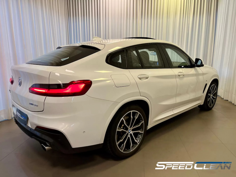 Foto do veículo BMW X4 XDRIVE30I M SPORT 2020 46.682 KM 329.900,00