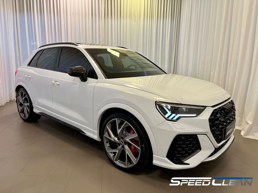 Foto do veículo AUDI RSQ3  2021 13.529 KM 500.000,00