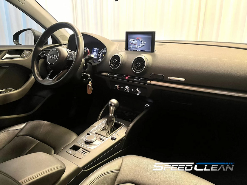 Foto do veículo AUDI A3 PRESTIGE 2019 70.000 KM 109.900,00