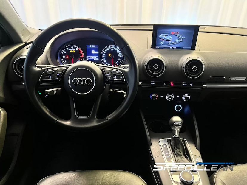 Foto do veículo AUDI A3 PRESTIGE 2019 70.000 KM 109.900,00