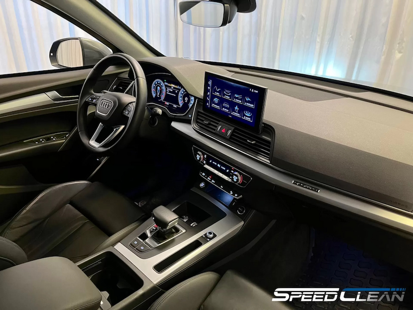 Foto do veículo AUDI Q5 2.0 45 TFSI GASOLINA S-LINE QUATTRO S TRONIC 2021 27.114 KM 309.900,00