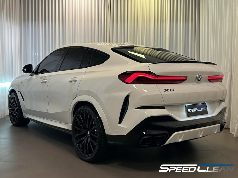Foto do veículo BMW X6 3.0 TWINPOWER GASOLINA XDRIVE40I M SPORT AUTOMÁTICO 2024 11.280 KM 798.950,00