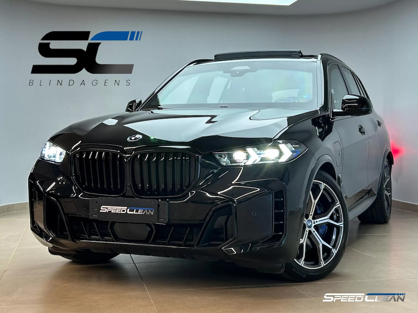 Foto do veículo BMW X5 3.0 I6 TURBO HÍBRIDO XDRIVE50E M SPORT AUTOMÁTICO 2024 20.147 KM 759.500,00