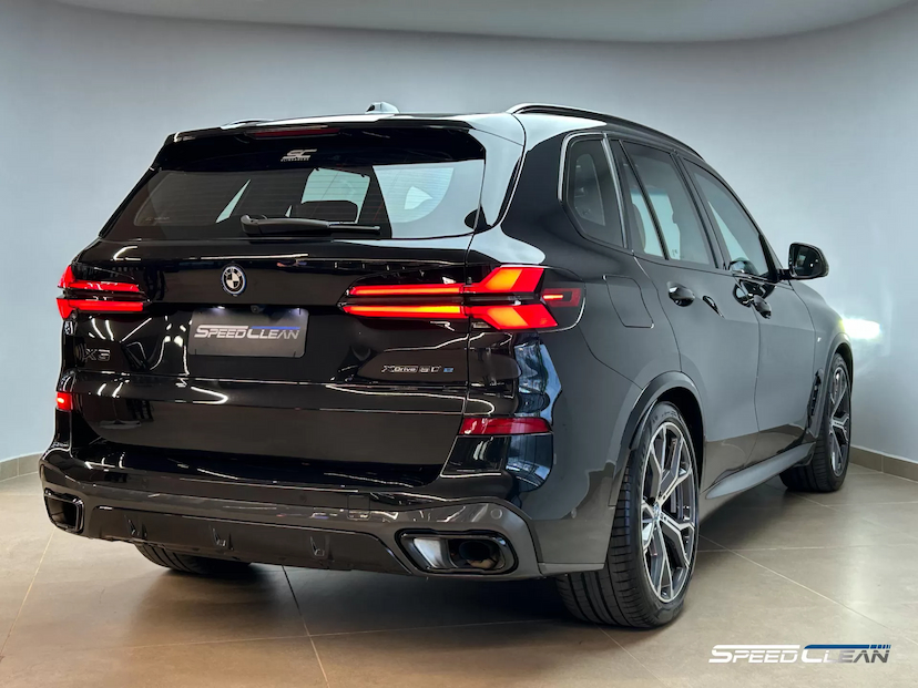 Foto do veículo BMW X5 3.0 I6 TURBO HÍBRIDO XDRIVE50E M SPORT AUTOMÁTICO 2024 20.147 KM 759.500,00