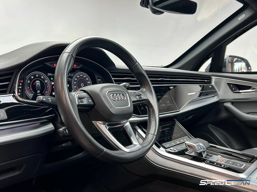 Foto do veículo AUDI Q7 3.0 55 TFSI GASOLINA QUATTRO S-LINE TIPTRONIC 2021 39.600 KM 359.000,00