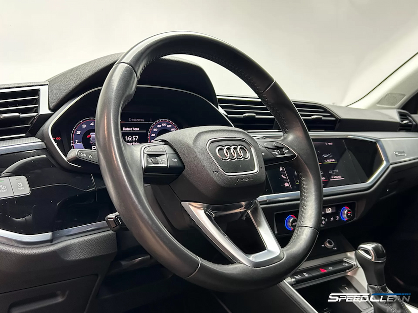 Foto do veículo AUDI Q3 1.4 35 TFSI GASOLINA PRESTIGE S TRONIC 2020 62.026 KM 139.900,00