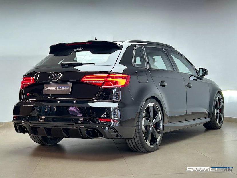 Foto do veículo AUDI RS3 2.5 TFSI GASOLINA SPORTBACK QUATTRO S-TRONIC 2018 25.585 KM 399.900,00