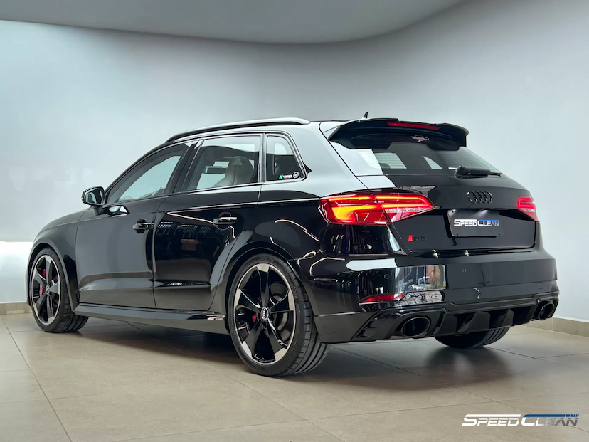 Foto do veículo AUDI RS3 2.5 TFSI GASOLINA SPORTBACK QUATTRO S-TRONIC 2018 25.585 KM 399.900,00