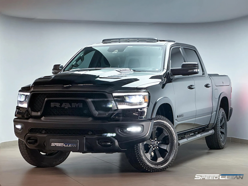 Foto do veículo RAM 1500 5.7 V8 GASOLINA REBEL CD 4X4 AUTOMÁTICO 2023 52.863 KM 349.900,00