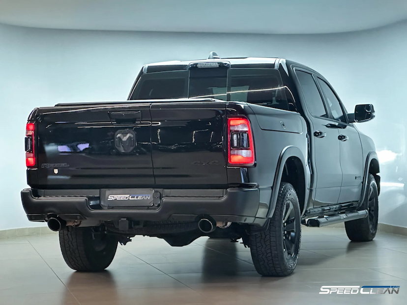 Foto do veículo RAM 1500 5.7 V8 GASOLINA REBEL CD 4X4 AUTOMÁTICO 2023 52.863 KM 349.900,00