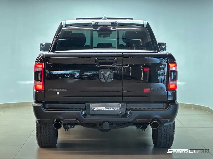 Foto do veículo RAM 1500 5.7 V8 GASOLINA REBEL CD 4X4 AUTOMÁTICO 2023 52.863 KM 349.900,00