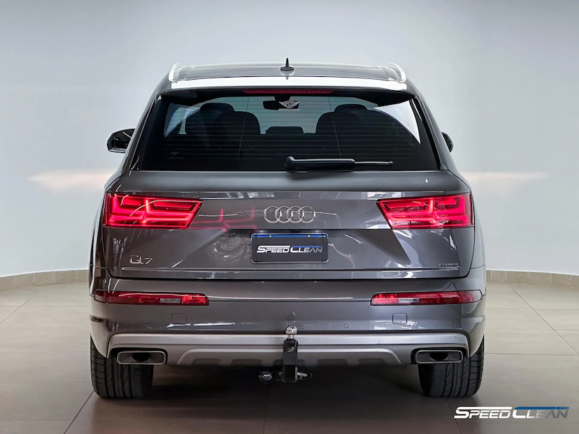Foto do veículo AUDI Q7 3.0 V6 TDI DIESEL PRESTIGE PLUS TIPTRONIC 2019 41.731 KM 315.000,00