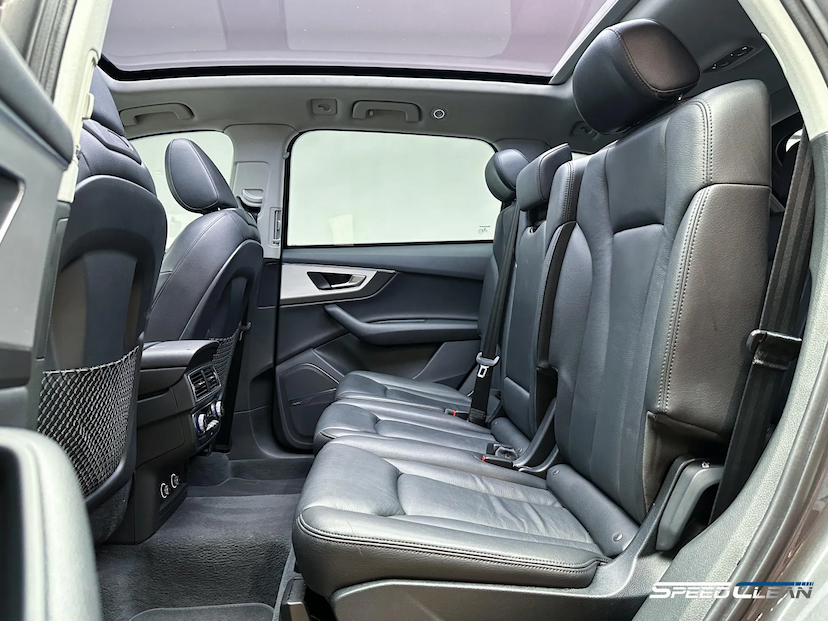 Foto do veículo AUDI Q7 3.0 V6 TDI DIESEL PRESTIGE PLUS TIPTRONIC 2019 41.731 KM 315.000,00