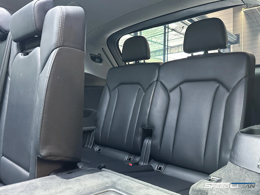 Foto do veículo AUDI Q7 3.0 V6 TDI DIESEL PRESTIGE PLUS TIPTRONIC 2019 41.731 KM 315.000,00