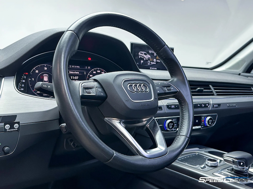 Foto do veículo AUDI Q7 3.0 V6 TDI DIESEL PRESTIGE PLUS TIPTRONIC 2019 41.731 KM 315.000,00