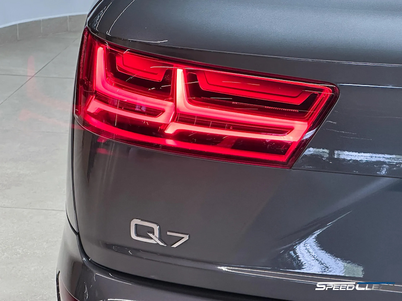 Foto do veículo AUDI Q7 3.0 V6 TDI DIESEL PRESTIGE PLUS TIPTRONIC 2019 41.731 KM 315.000,00
