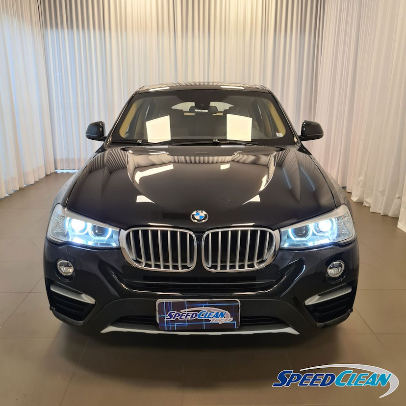 Foto do veículo BMW X4 X DRIVE 28I 2017 27.200 KM 255.000,00