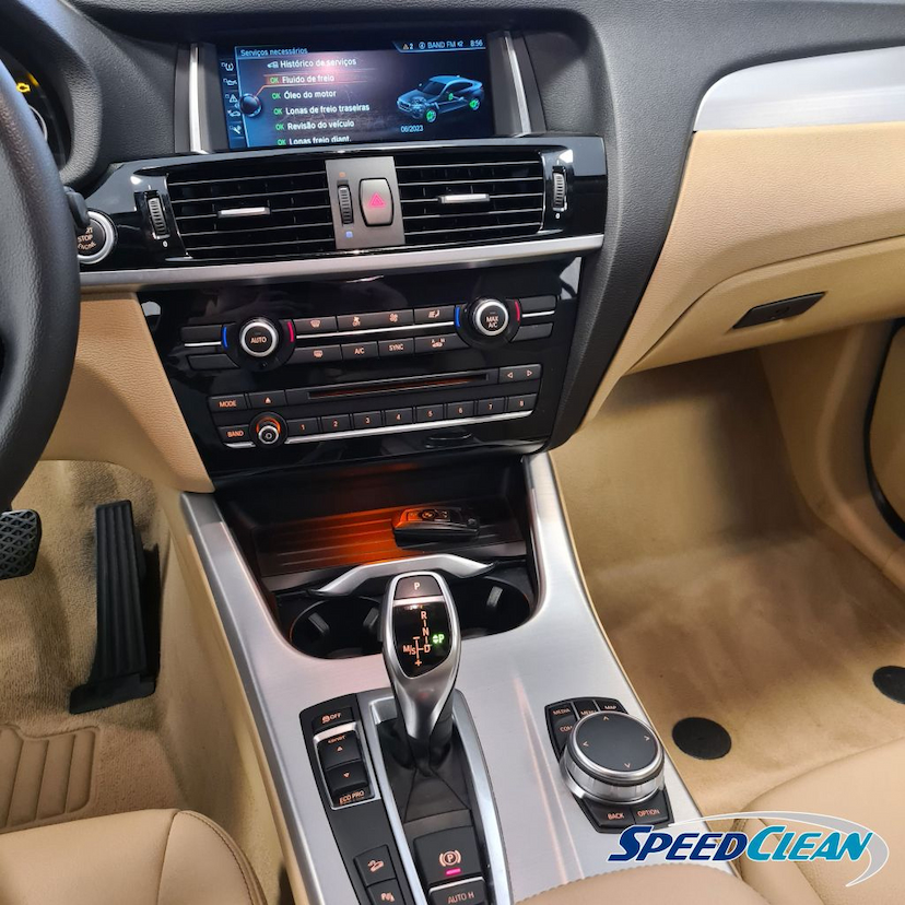 Foto do veículo BMW X4 X DRIVE 28I 2017 27.200 KM 255.000,00