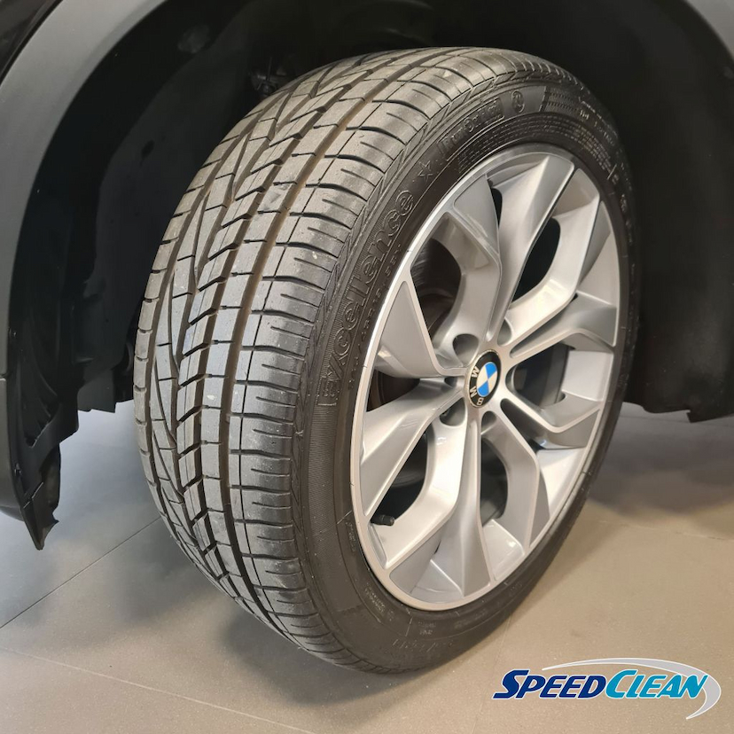 Foto do veículo BMW X4 X DRIVE 28I 2017 27.200 KM 255.000,00