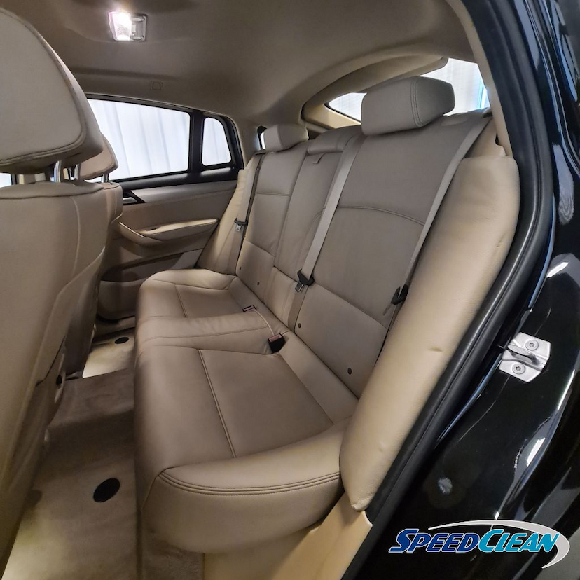 Foto do veículo BMW X4 X DRIVE 28I 2017 27.200 KM 255.000,00