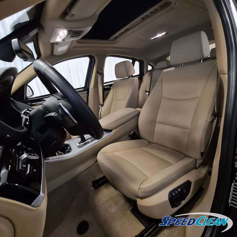 Foto do veículo BMW X4 X DRIVE 28I 2017 27.200 KM 255.000,00