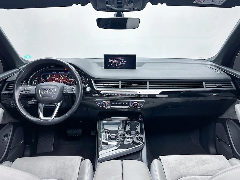 Foto do veículo AUDI Q7 3.0 TFSI V6 24V GASOLINA PERFORMANCE TIPTRONIC 2019 49.268 KM 249.900,00