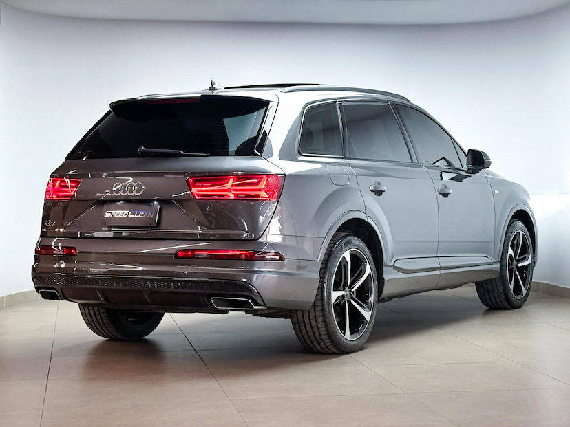 Foto do veículo AUDI Q7 3.0 TFSI V6 24V GASOLINA PERFORMANCE TIPTRONIC 2019 49.268 KM 249.900,00
