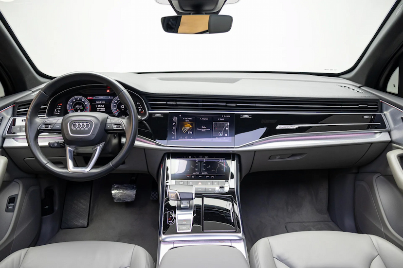 Foto do veículo AUDI Q7 3.0 V6 TFSI MHEV QUATTRO S-LINE TIPTRONIC 2022 45.485 KM 349.900,00
