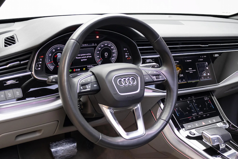 Foto do veículo AUDI Q7 3.0 V6 TFSI MHEV QUATTRO S-LINE TIPTRONIC 2022 45.485 KM 349.900,00