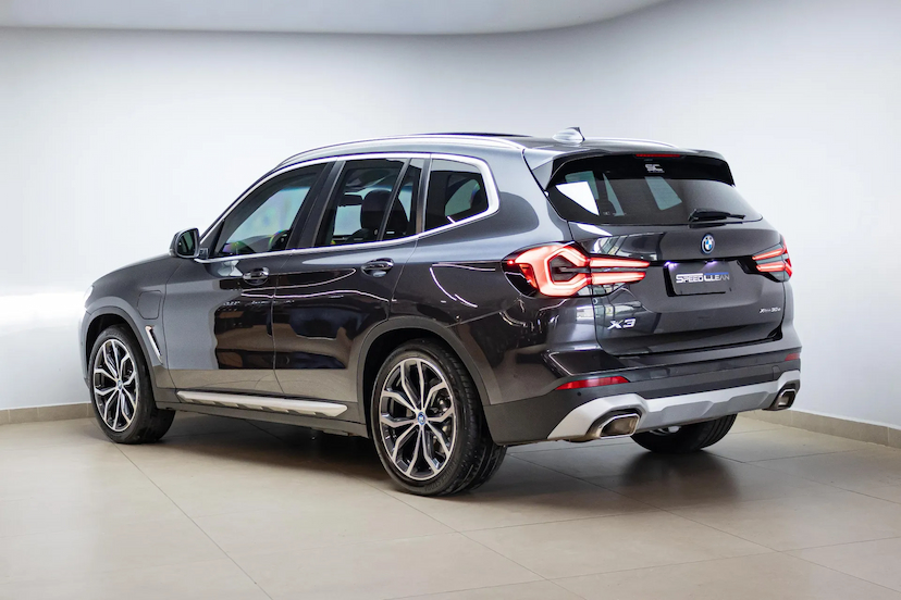 Foto do veículo BMW X3 2.0 16V HÍBRIDO X LINE XDRIVE30E STEPTRONIC 2024 22.631 KM 379.900,00