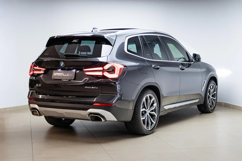 Foto do veículo BMW X3 2.0 16V HÍBRIDO X LINE XDRIVE30E STEPTRONIC 2024 22.631 KM 379.900,00