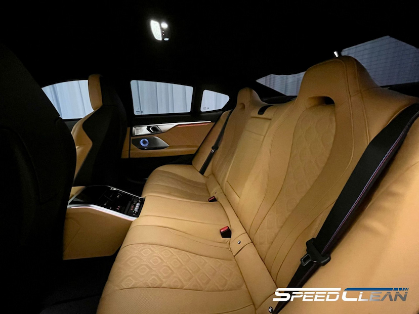 Foto do veículo BMW M8 GRAN COUPé M COMPETITION 2022 7.550 KM 1.030.000,00