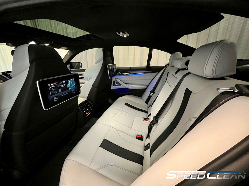 Foto do veículo BMW M5 M XDRIVE STEPTRONIC 2020 4.567 KM 599.000,00