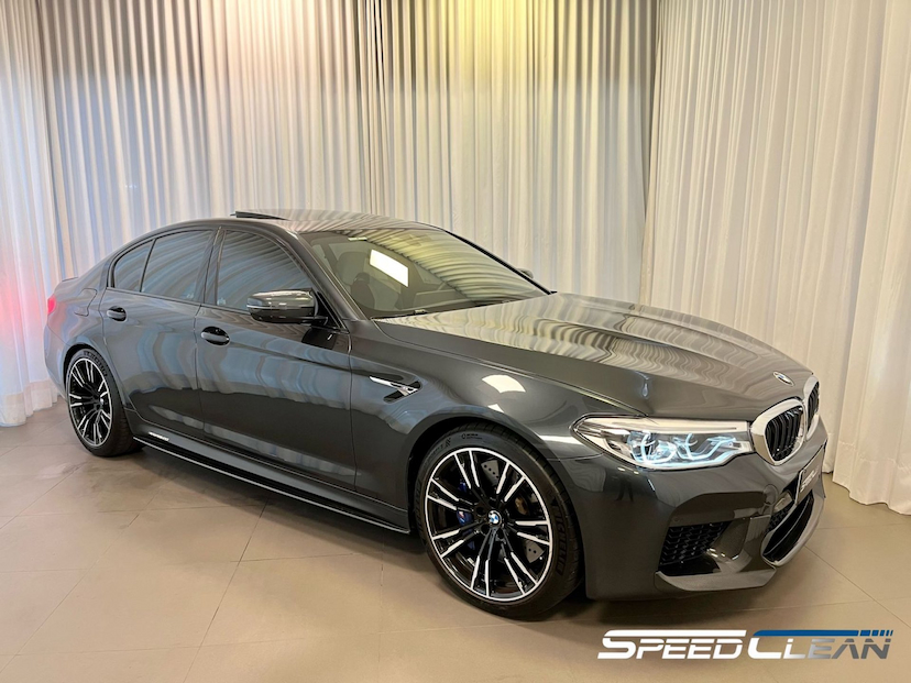 Foto do veículo BMW M5 M XDRIVE STEPTRONIC 2020 4.567 KM 599.000,00
