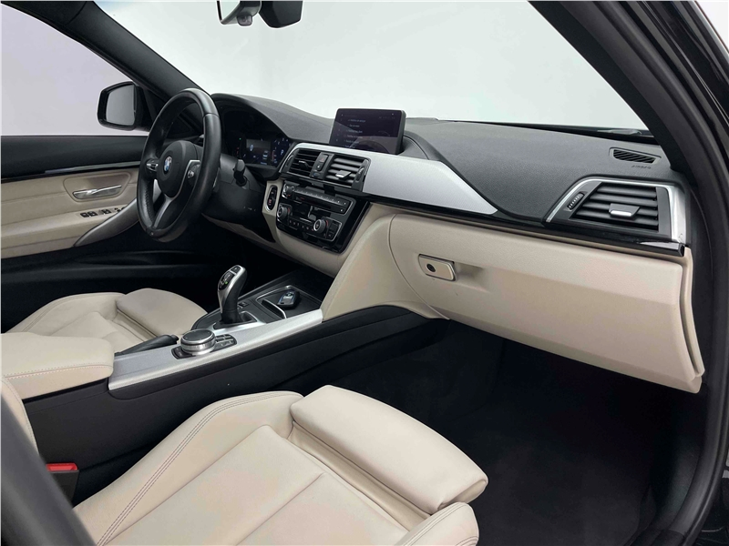Foto do veículo BMW 328I 2.0 M SPORT 16V ACTIVEFLEX 4P AUTOMÁTICO 2018 34.210 KM 189.900,00