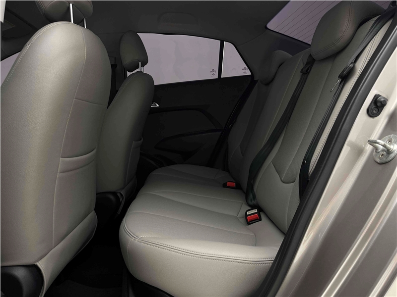 Foto do veículo HYUNDAI HB20S 1.6 COMFORT PLUS 16V FLEX 4P AUTOMÁTICO 2018 63.610 KM 64.900,00