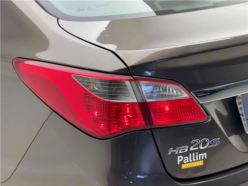 Foto do veículo HYUNDAI HB20 1.0 COMFORT PLUS 12V FLEX 4P MANUAL 2016 81.966 KM 49.900,00