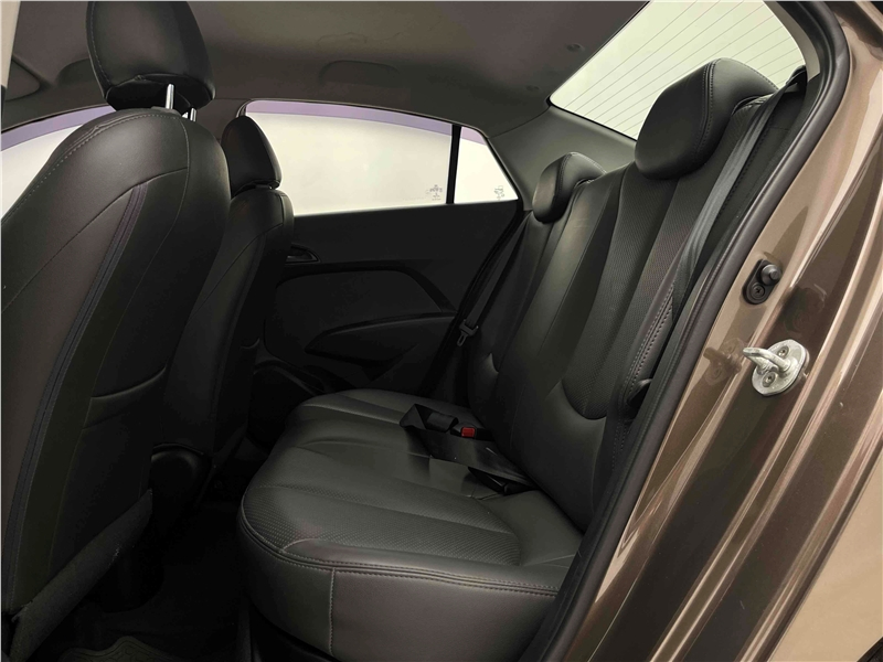 Foto do veículo HYUNDAI HB20 1.0 COMFORT PLUS 12V FLEX 4P MANUAL 2016 81.966 KM 49.900,00