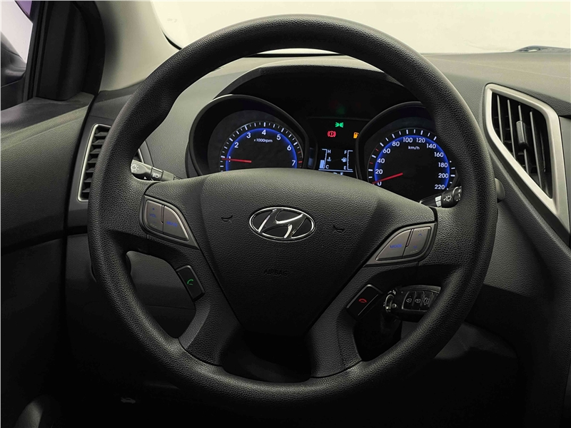 Foto do veículo HYUNDAI HB20 1.0 COMFORT PLUS 12V FLEX 4P MANUAL 2016 81.966 KM 49.900,00