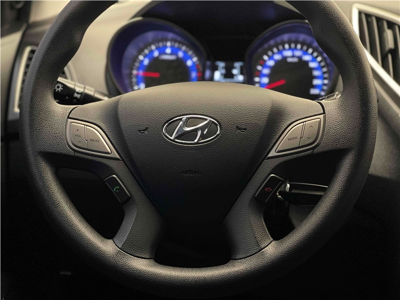 Foto do veículo HYUNDAI HB20 1.0 UNIQUE 12V FLEX 4P MANUAL 2019 64.462 KM 51.900,00