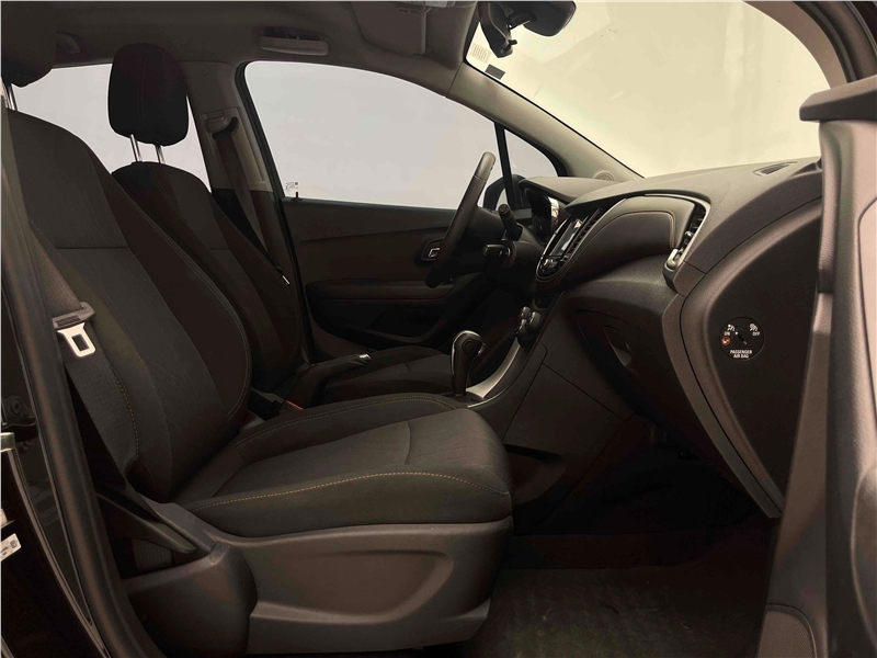 Foto do veículo CHEVROLET TRACKER 1.4 16V TURBO FLEX LT AUTOMÁTICO 2017 52.569 KM 79.900,00