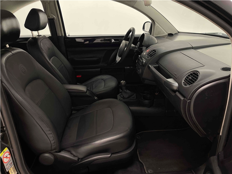 Foto do veículo VOLKSWAGEN NEW BEETLE 2.0 MI 8V GASOLINA 2P MANUAL 2008 89.622 KM 43.900,00