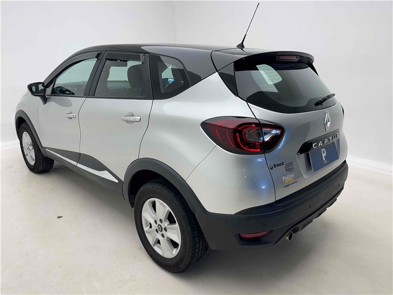 Foto do veículo RENAULT CAPTUR 1.6 16V SCE FLEX LIFE X-TRONIC 2021 31.445 KM 80.900,00