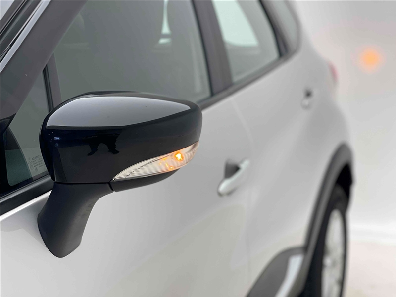Foto do veículo RENAULT CAPTUR 1.6 16V SCE FLEX LIFE X-TRONIC 2021 31.445 KM 80.900,00