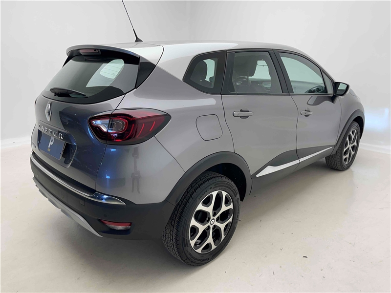 Foto do veículo RENAULT CAPTUR 1.6 16V SCE FLEX BOSE X-TRONIC 2020 29.909 KM 85.900,00