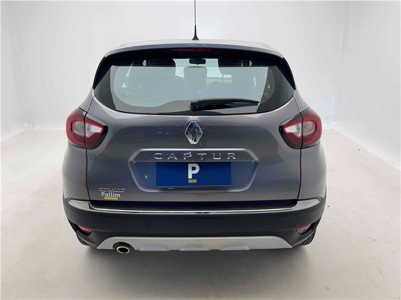 Foto do veículo RENAULT CAPTUR 1.6 16V SCE FLEX BOSE X-TRONIC 2020 29.909 KM 85.900,00