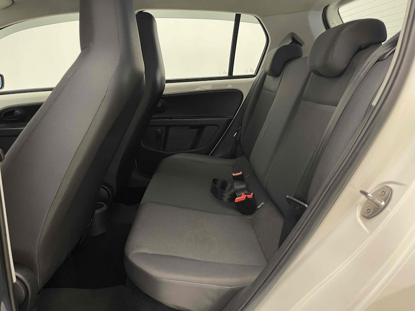 Foto do veículo VOLKSWAGEN UP 1.0 MPI TAKE UP 12V FLEX 4P MANUAL 2018 58.585 KM 45.900,00